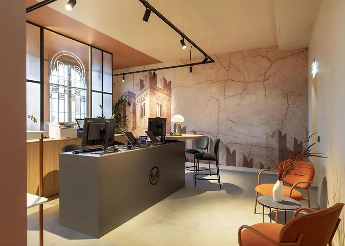 B&B Hotel Piacenza Otel Piacenza