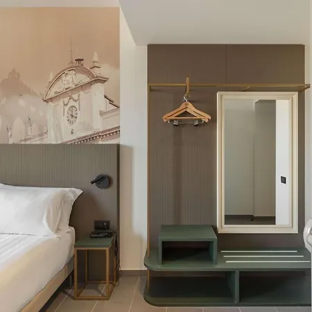 Otel B&B Hotel Piacenza Piacenza