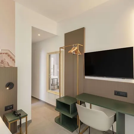 B&B Hotel Piacenza Otel Piacenza