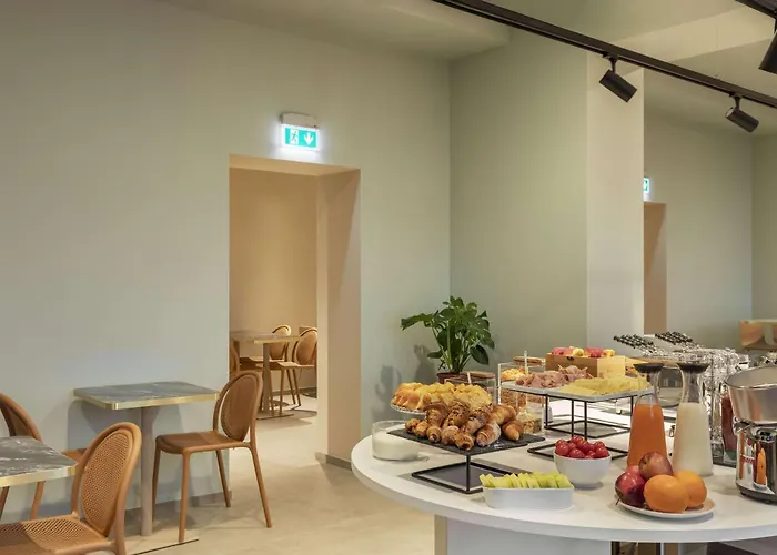 B&B Hotel Piacenza 호텔 3*