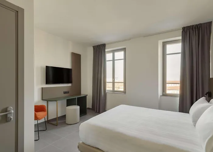 B&B Hotel Piacenza 3* ピアチェンツァ