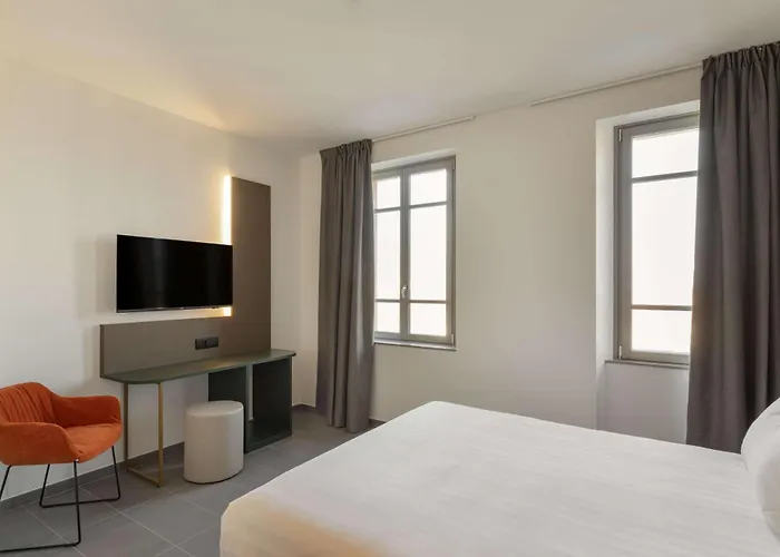 ホテル B&B Hotel Piacenza ピアチェンツァ